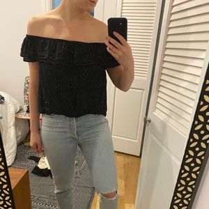 Aritzia black top